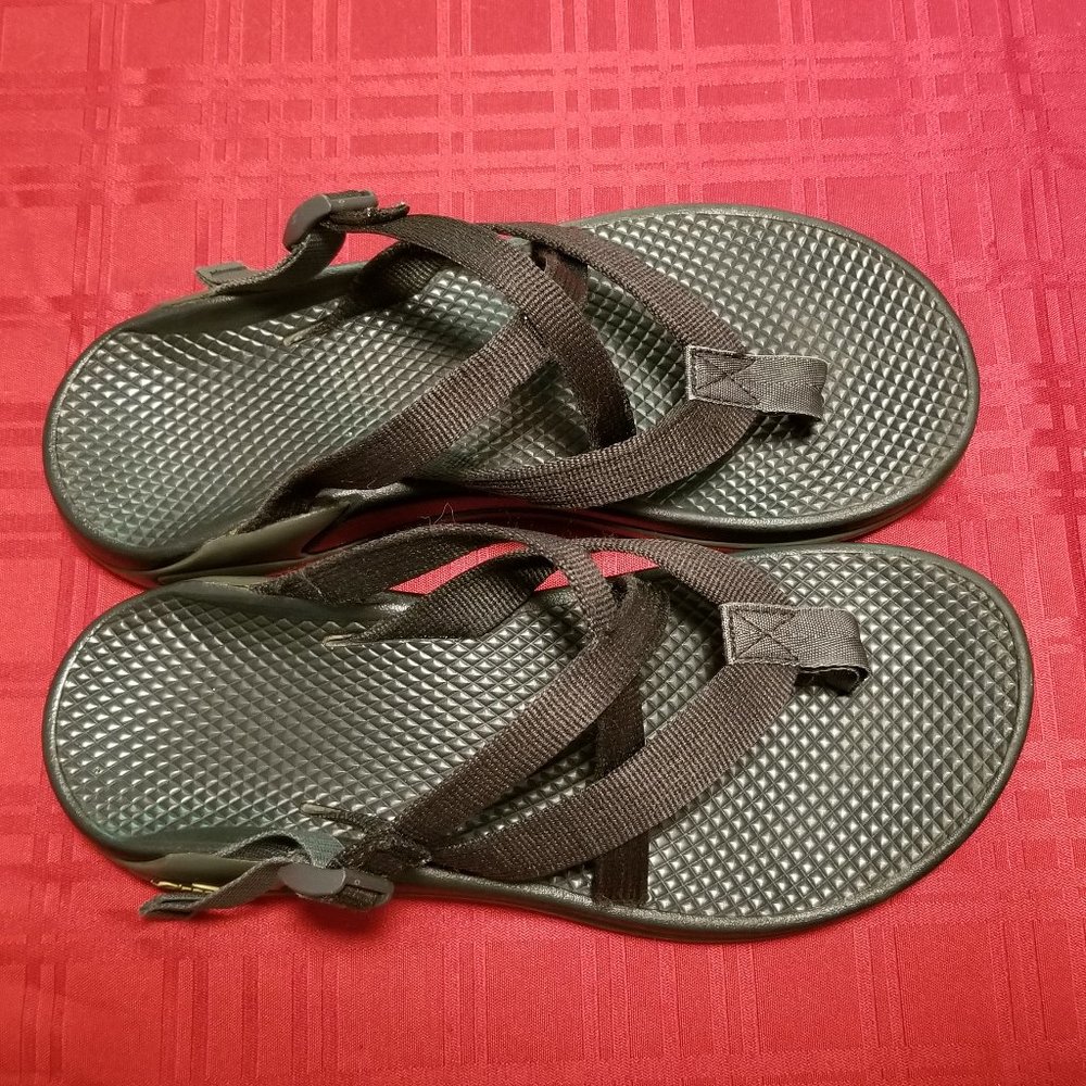 CHACO Womens 8 Hipthong sandals black